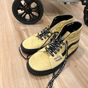 VANS x A TRIBE CALLED QUEST ATCQ Sk8 Hi Bonita Applebum Shoes